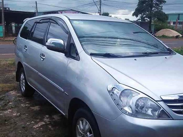 Bán ô tô Toyota Innova sản xuất năm 2009, màu bạc còn mới0