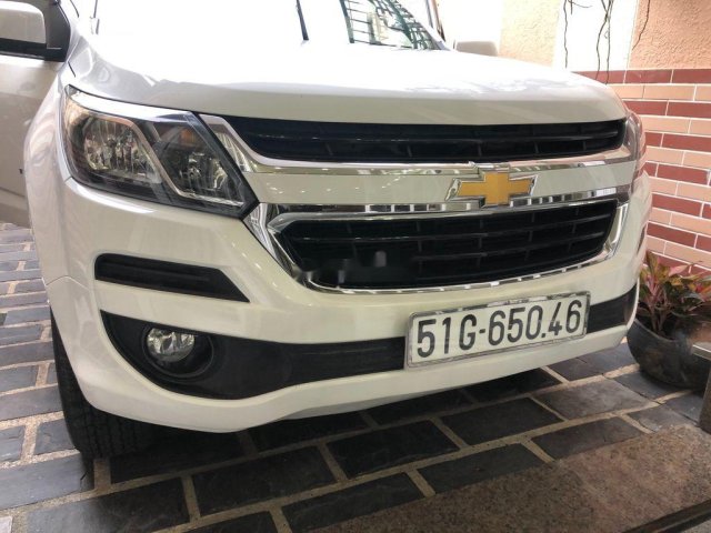 Bán Chevrolet Trailblazer 2018, màu trắng, nhập khẩu nguyên chiếc, 695tr0