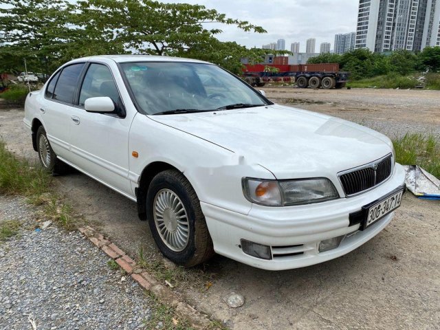 Bán Nissan Cefiro sản xuất năm 1998, màu trắng, xe nhập, giá chỉ 120 triệu0