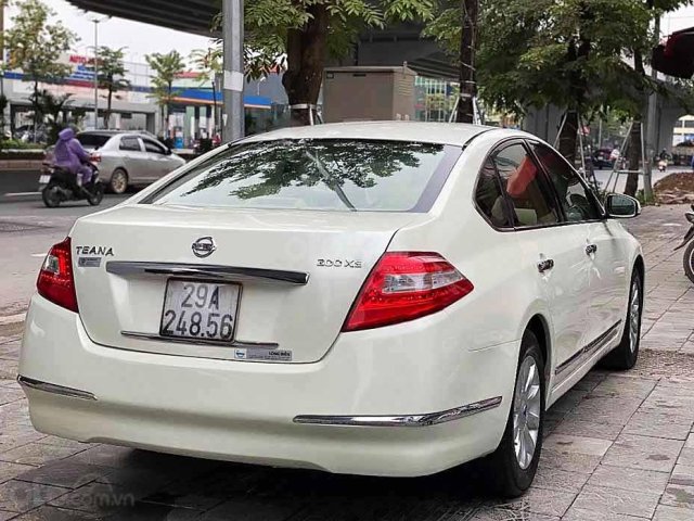 Xe Nissan Teana sản xuất năm 2011, màu trắng, nhập khẩu nguyên chiếc còn mới giá cạnh tranh0