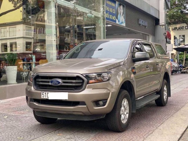 Cần bán xe Ford Ranger XLS AT 2019, màu vàng, nhập khẩu