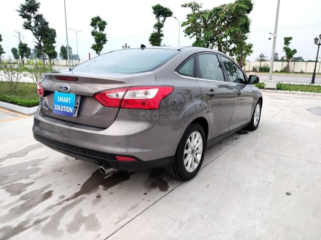 Bán xe Ford Focus đời 2013, màu ghi, số tự động0