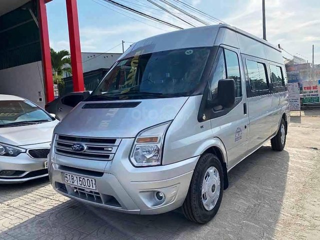 Bán xe Ford Transit năm 2014, màu bạc0