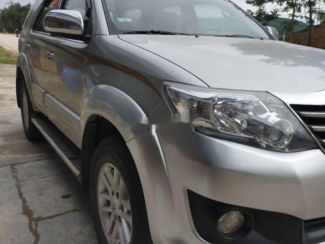 Bán ô tô Toyota Fortuner số sàn sản xuất 2012, xe nhập