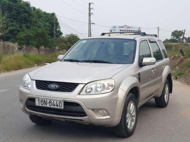 Bán Ford Escape sản xuất 2010 còn mới0