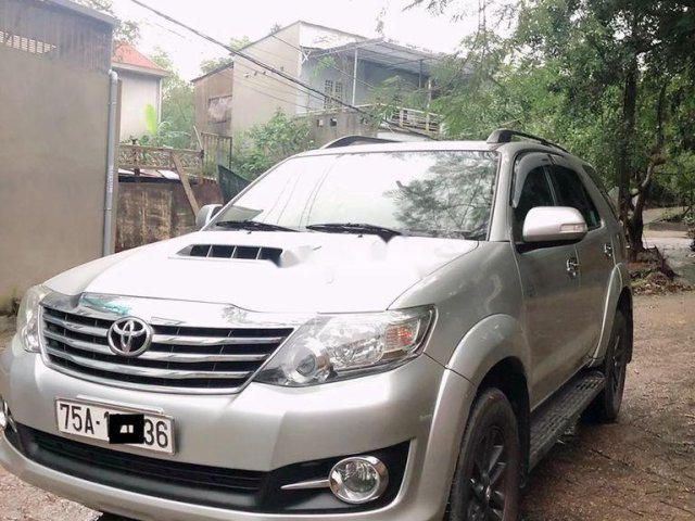 Bán Toyota Fortuner sản xuất năm 2016, màu bạc, xe nhập 0