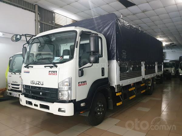 Isuzu 6.5 tấn, thùng bạt 6.7m - Khuyến mại máy lạnh, 9 phiếu bảo dưỡng, radio MP3