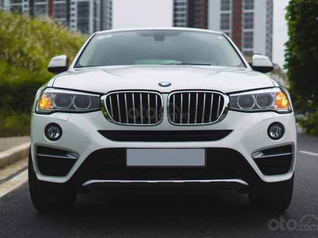 Bán xe BMW X4 màu trắng sản xuất 2014, nội thất kem