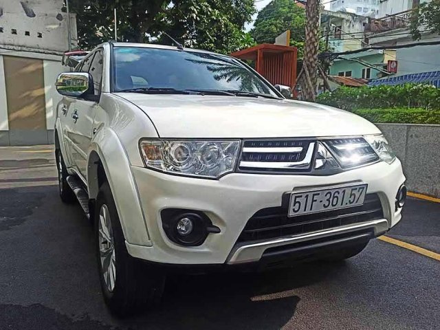 Bán Mitsubishi Pajero Sport năm 2015, màu trắng chính chủ, giá 545tr