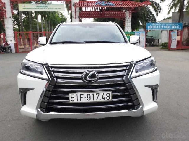 Lexus LX570 hàng Mỹ nhập cực hiếm, sơn mới 100%, nội thất da zin mới 98%, xe nhà trùm mền không chạy mới không đối thủ0