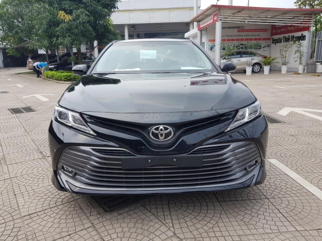 Toyota Vinh - Nghệ An bán xe Camry giá rẻ nhất Nghệ An, trả góp 80% lãi suất thấp