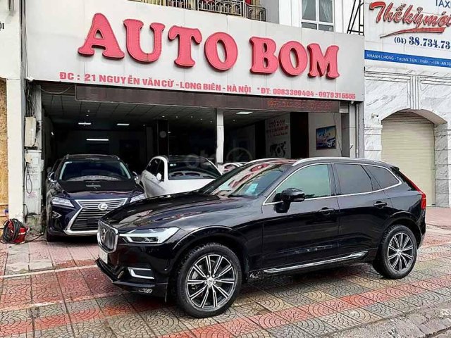 Cần bán Volvo XC60 sản xuất 2018, màu đen, nhập khẩu nguyên chiếc còn mới0