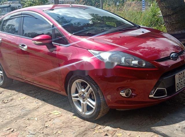 Bán Ford Fiesta năm 2011, màu đỏ chính chủ0