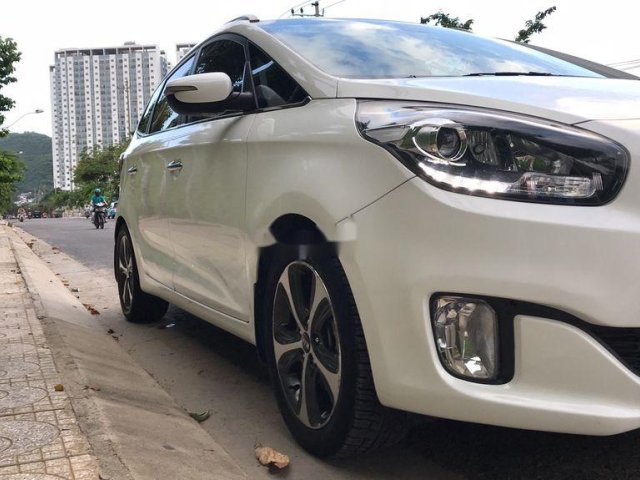 Bán ô tô Kia Rondo 2016, màu trắng, giá tốt0