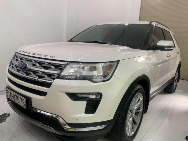 Cần bán xe Ford Explorer năm sản xuất 2019, màu trắng, chính chủ0