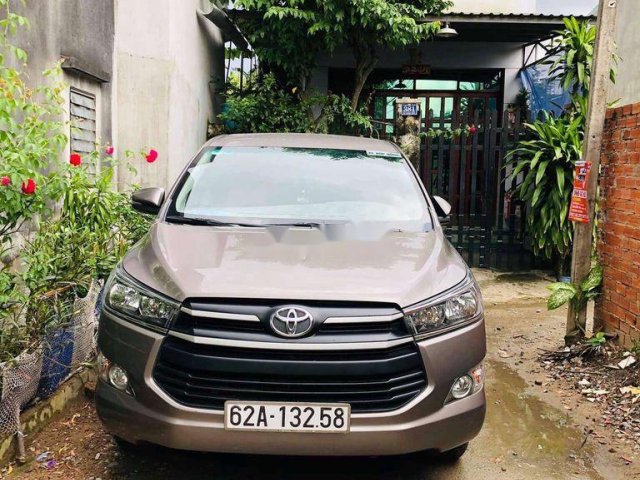 Cần bán lại xe Toyota Innova sản xuất năm 2019 còn mới0