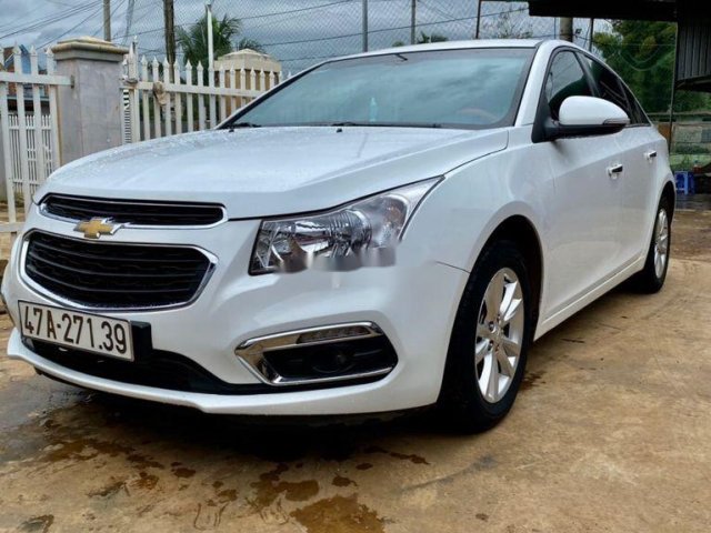 Bán ô tô Chevrolet Cruze đời 2017, màu trắng, 375 triệu