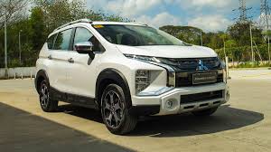 Cần bán xe Mitsubishi Xpander Cross đời 2020, màu trắng