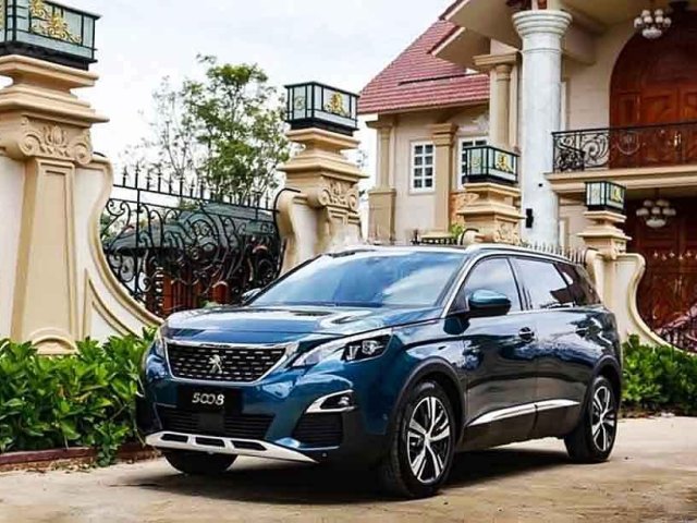 Cần bán Peugeot 5008 sản xuất năm 2020, màu xanh lam