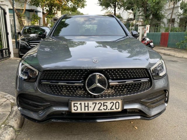 Bán GLC300 2019 mẫu mới nhập Đức, xe lướt 18000km màu hiếm, bao check hãng0