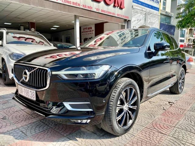 Bán xe Vovlo XC60 sản xuất 2018, màu đen0