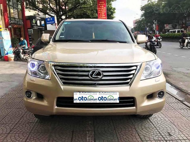 Bán Lexus LX sản xuất năm 2010, màu vàng, nhập khẩu nguyên chiếc còn mới