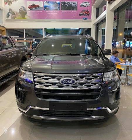 Bán xe Ford Explorer 2020, màu đỏ