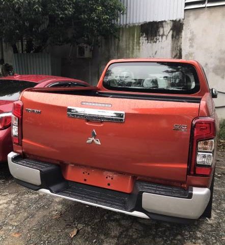 Cần bán Mitsubishi Triton năm 2020, màu đỏ0