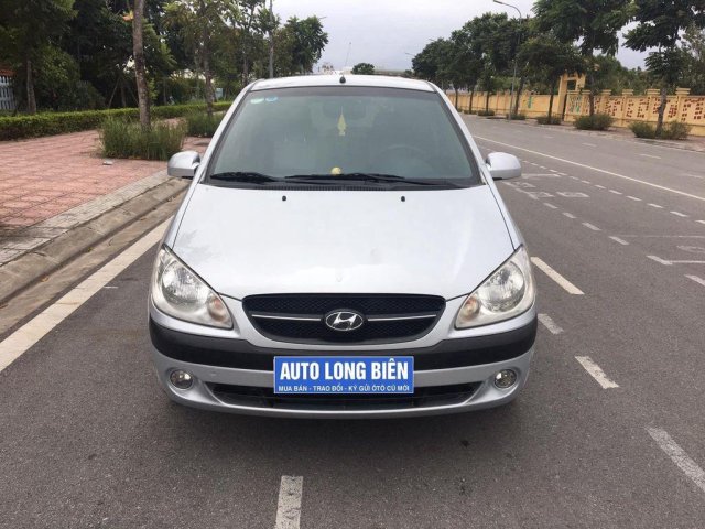 Cần bán Hyundai Getz năm 2010, màu bạc, nhập khẩu nguyên chiếc, giá chỉ 225 triệu0