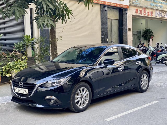 Mazda 3 15G AT SD màu đen sản xuất năm 2016