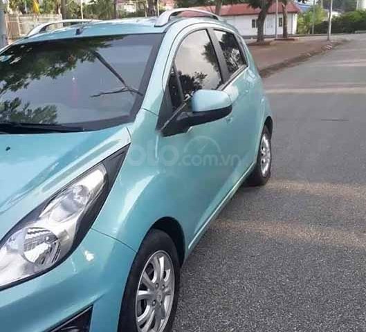 Cần bán lại xe Chevrolet Spark sản xuất 2013, màu xanh lam0