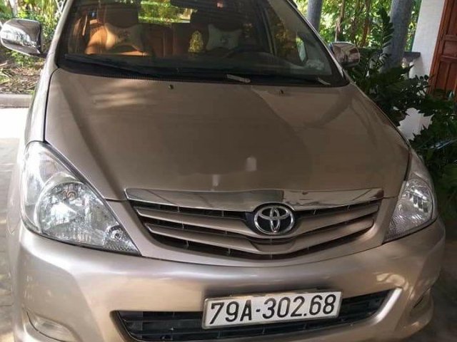 Cần bán gấp Toyota Innova sản xuất 2011, nhập khẩu nguyên chiếc0