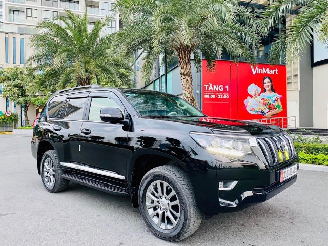 Bán xe Toyota Prado 2.7L sản xuất năm 2019 màu đen biển HN siêu lướt giá tốt xe cực đẹp0