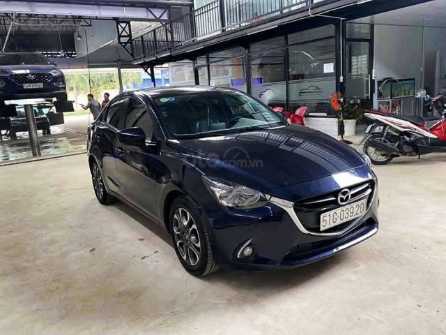 Bán Mazda 2 năm 2018, màu xanh lam0