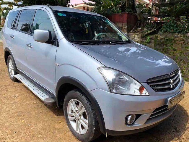 Bán ô tô Mitsubishi Zinger năm sản xuất 2008, màu bạc, xe nhập, giá 260tr