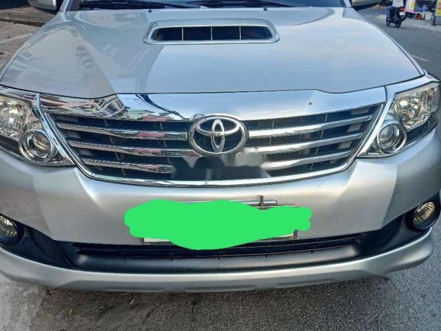 Bán ô tô Toyota Fortuner năm 2013, màu bạc, 615 triệu0