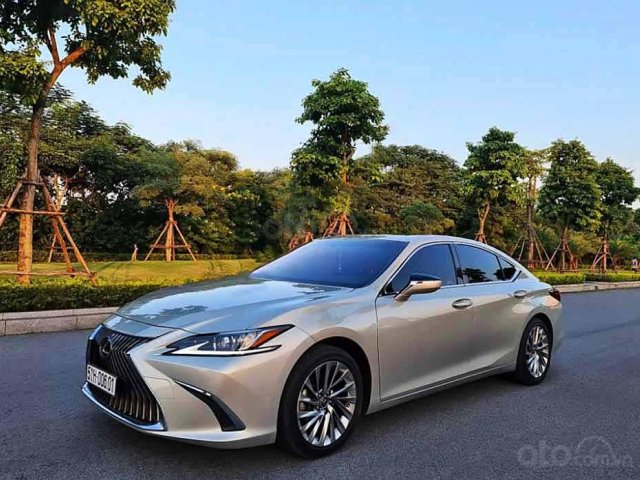 Cần bán gấp Lexus ES sản xuất 2018, màu xám, nhập khẩu nguyên chiếc còn mới0