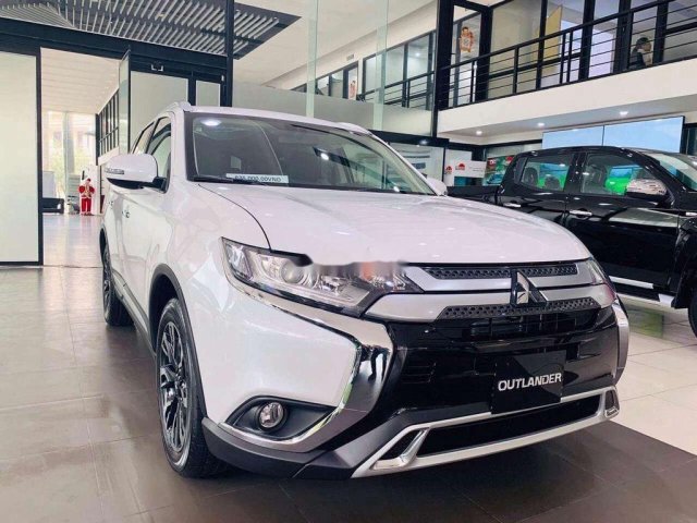 Bán Mitsubishi Outlander CVT sản xuất 2020, giá tốt, giao nhanh0