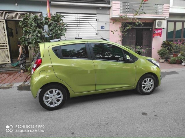 Cần bán gấp Chevrolet Spark năm sản xuất 2015 còn mới0