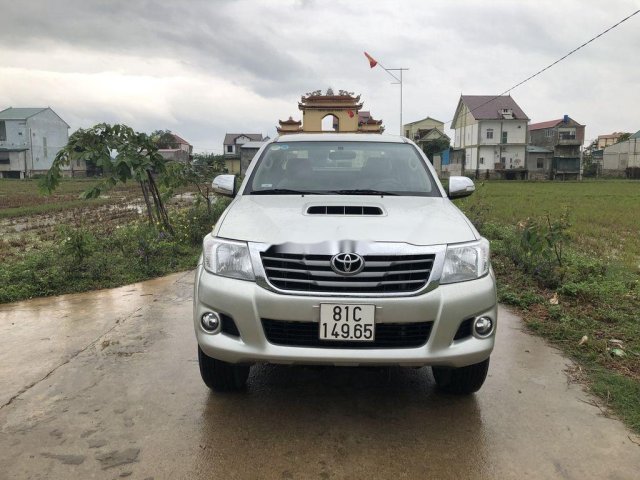 Bán Toyota Hilux năm 2014, nhập khẩu nguyên chiếc còn mới, giá chỉ 450 triệu0