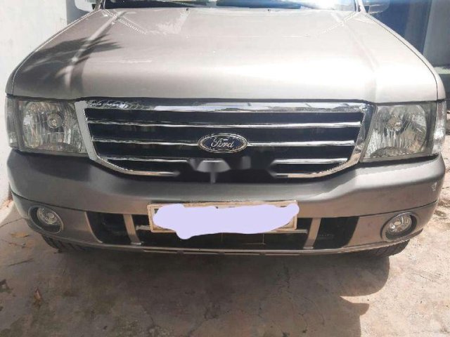 Cần bán xe Ford Everest 2005, màu vàng, nhập khẩu nguyên chiếc 0