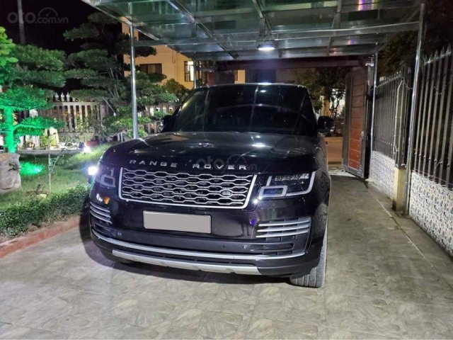 Bán Land Rover Range Rover Autobiography Black Edition 5.0L model 2016 đen nội thất đen, lên form bản SV 2020, biển VIP0