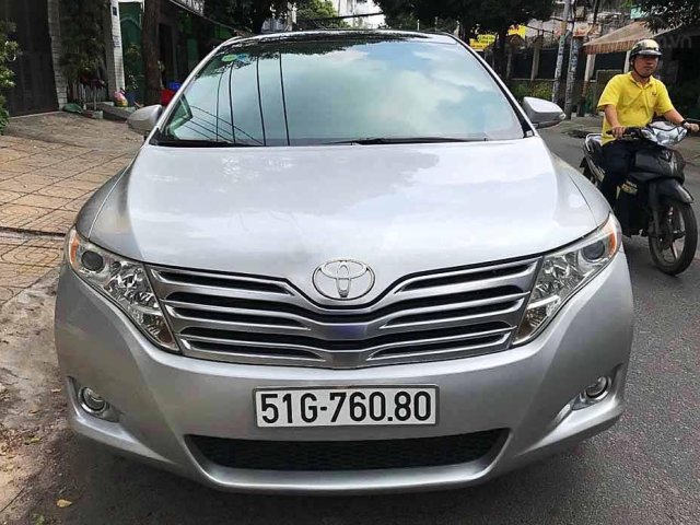 Bán xe Toyota Venza sản xuất 2010, màu bạc, nhập khẩu0