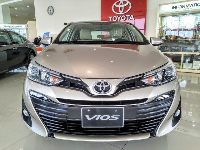 [Cần bán] Toyota Vios giá siêu sập sàn + km cực sốc mới 100%