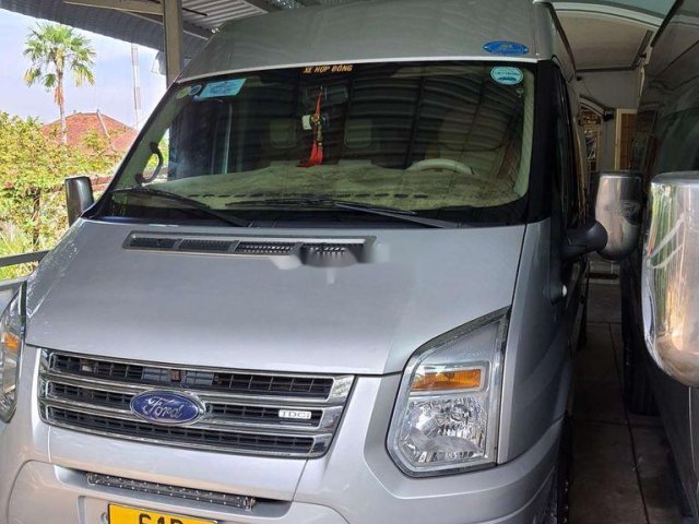 Cần bán Ford Transit sản xuất 2018 còn mới