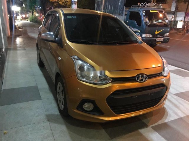 Bán ô tô Hyundai Grand i10 sản xuất năm 2014, màu vàng, xe nhập chính chủ