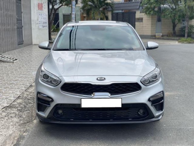 Bán Kia Cerato năm sản xuất 2020, màu bạc còn mới