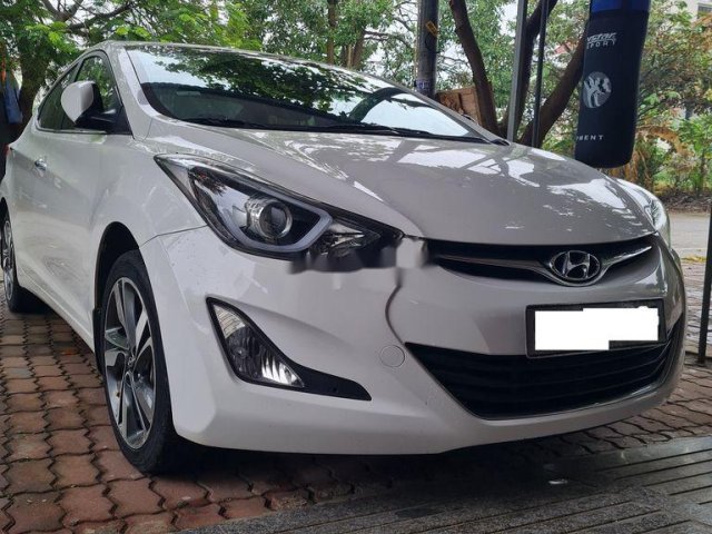 Bán ô tô Hyundai Elantra năm sản xuất 2015, nhập khẩu, giá thấp động cơ ổn định