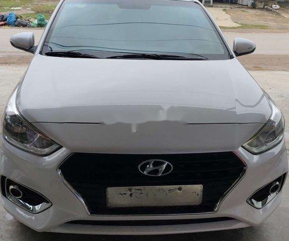 Bán xe Hyundai Accent năm sản xuất 2018 còn mới, giá 375tr0