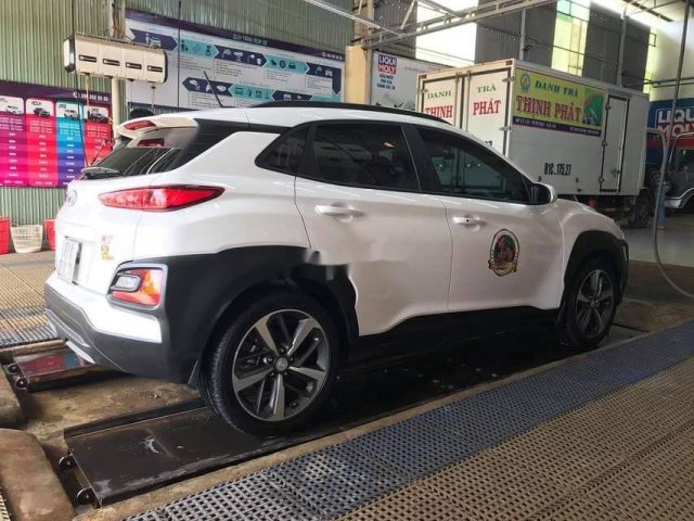 Bán Hyundai Kona năm 2019, xe nhập, giá siêu ưu đãi